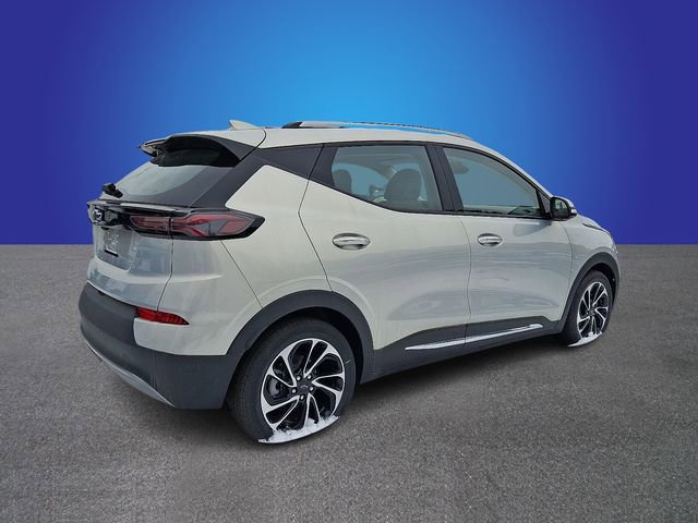 New 2023 Chevrolet Bolt EUV Premier FWD image 3
