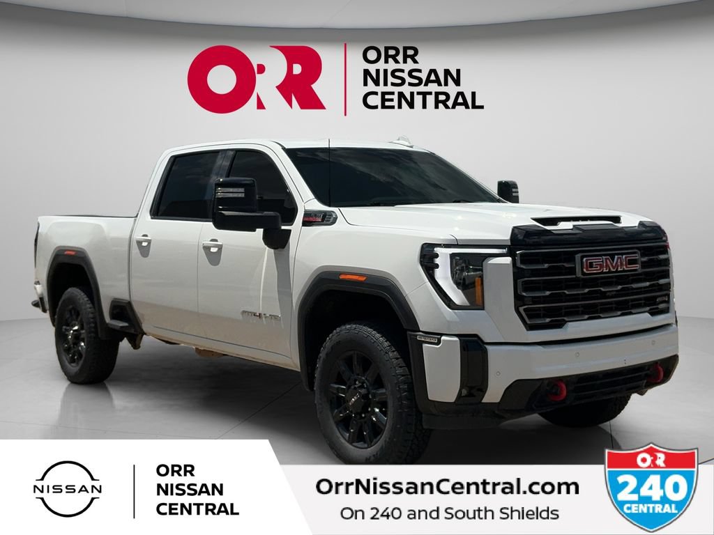 Used 2025 GMC Sierra 2500 AT4 AWD/4WD image 3