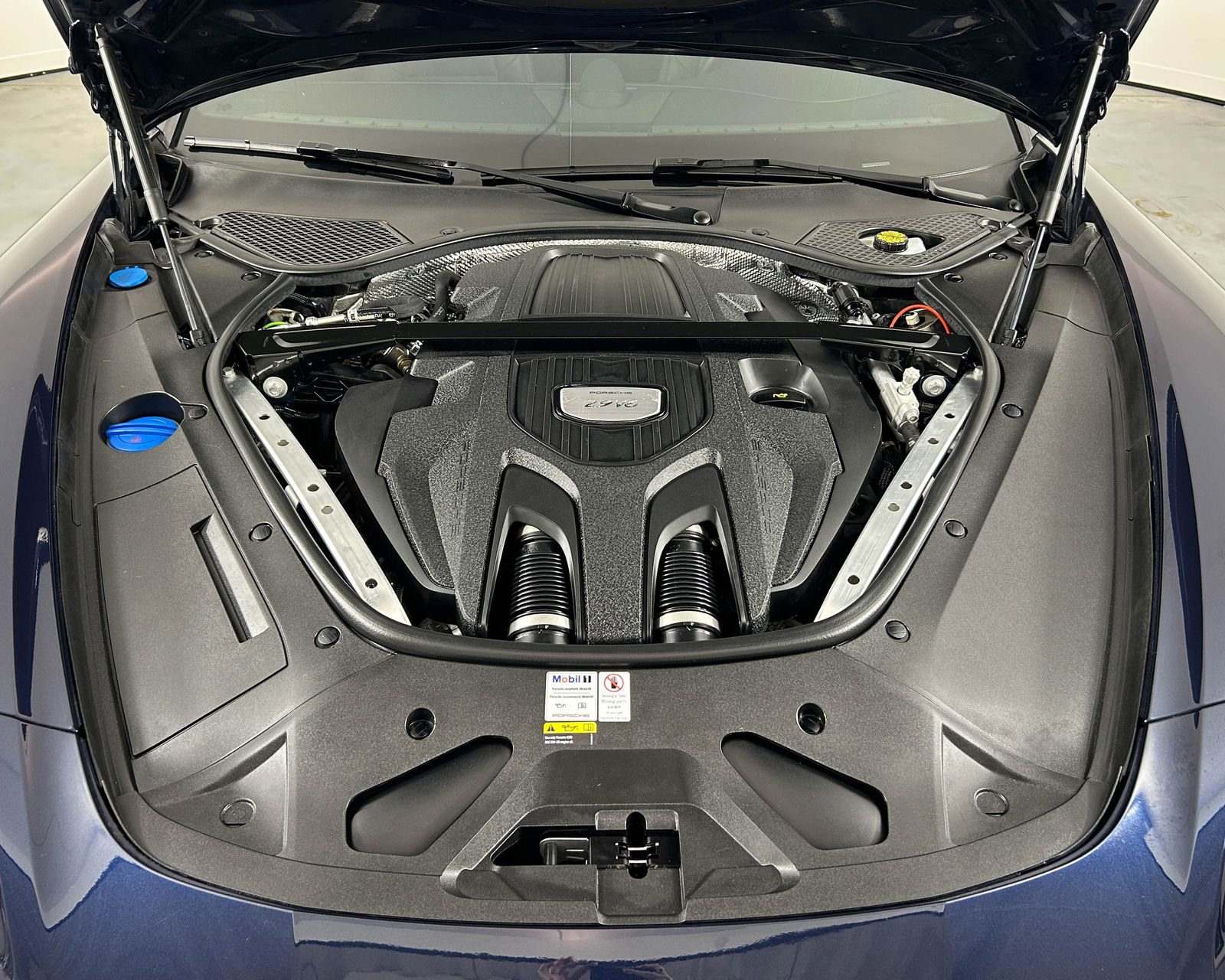 Certified 2021 Porsche Panamera 4 image 31