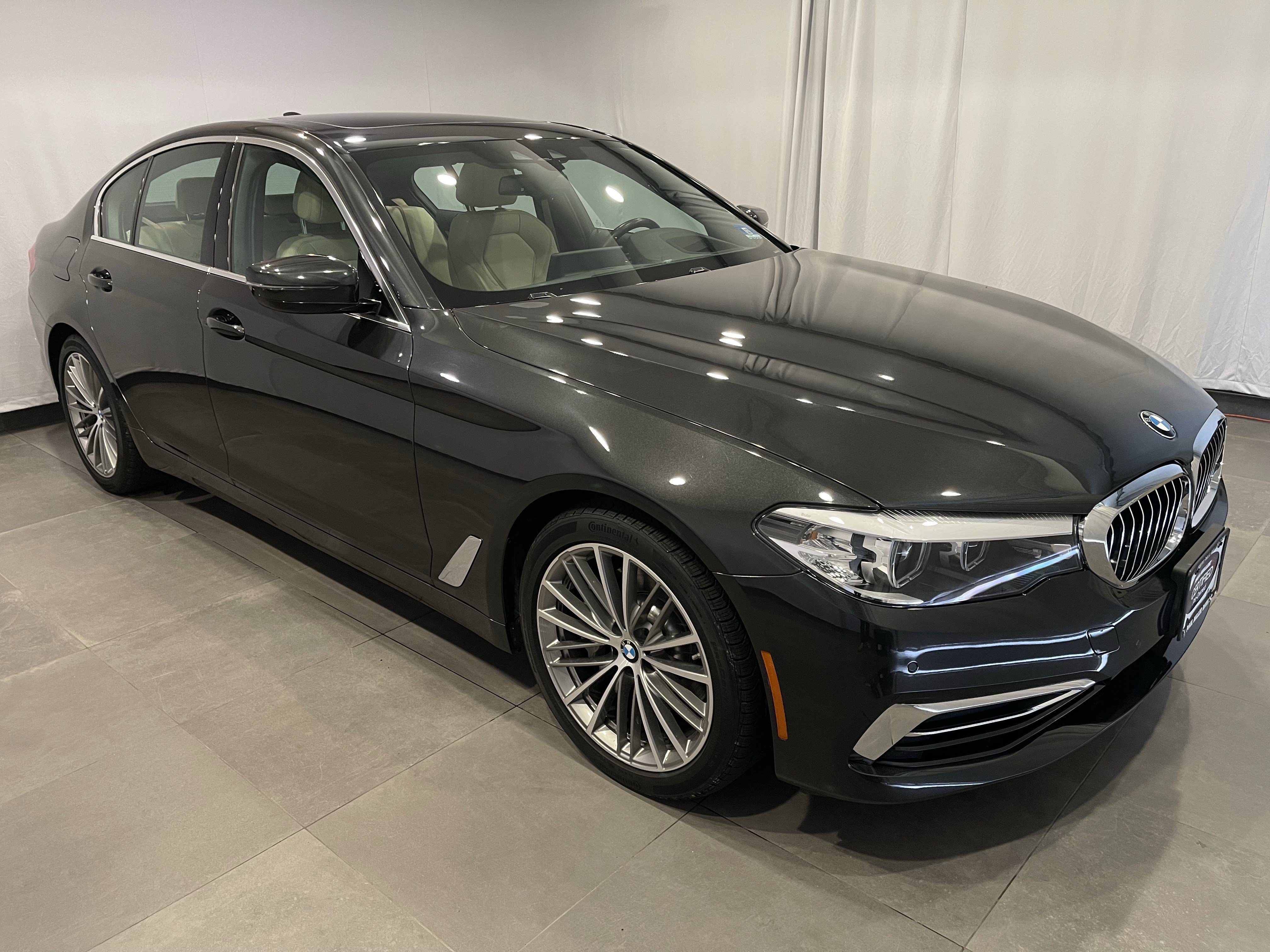 Used 2019 BMW 540i xDrive w/ Convenience Package AWD/4WD image 3