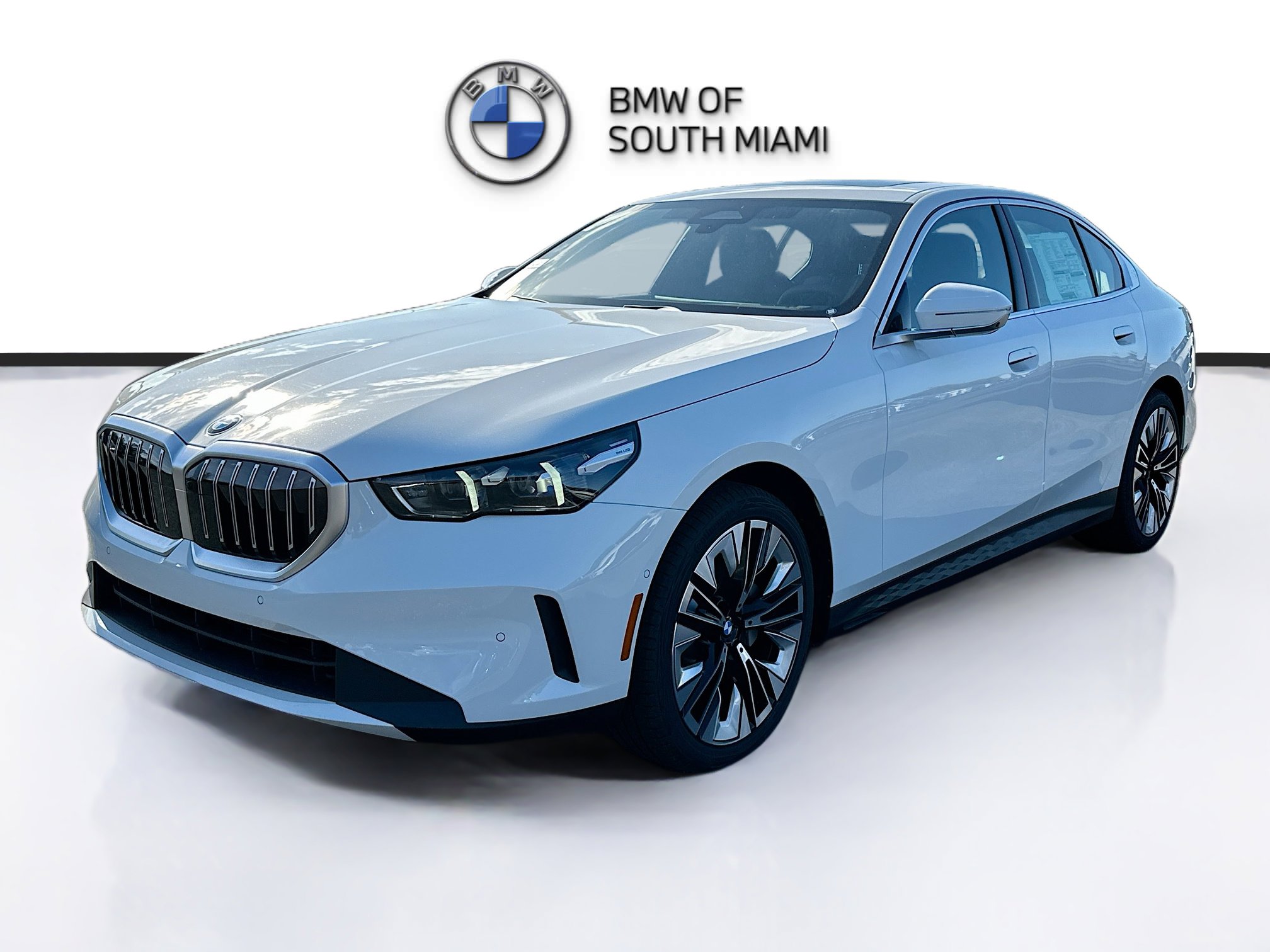 New 2026 BMW 530i image 3