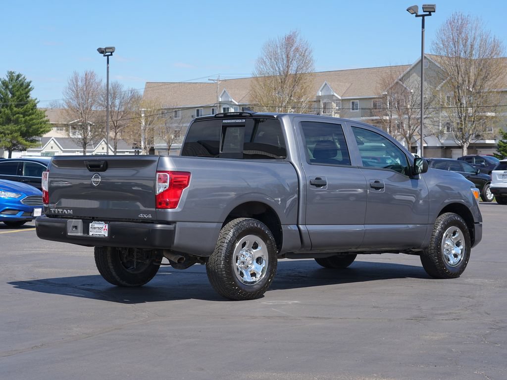 Used 2023 Nissan Titan S AWD/4WD image 3