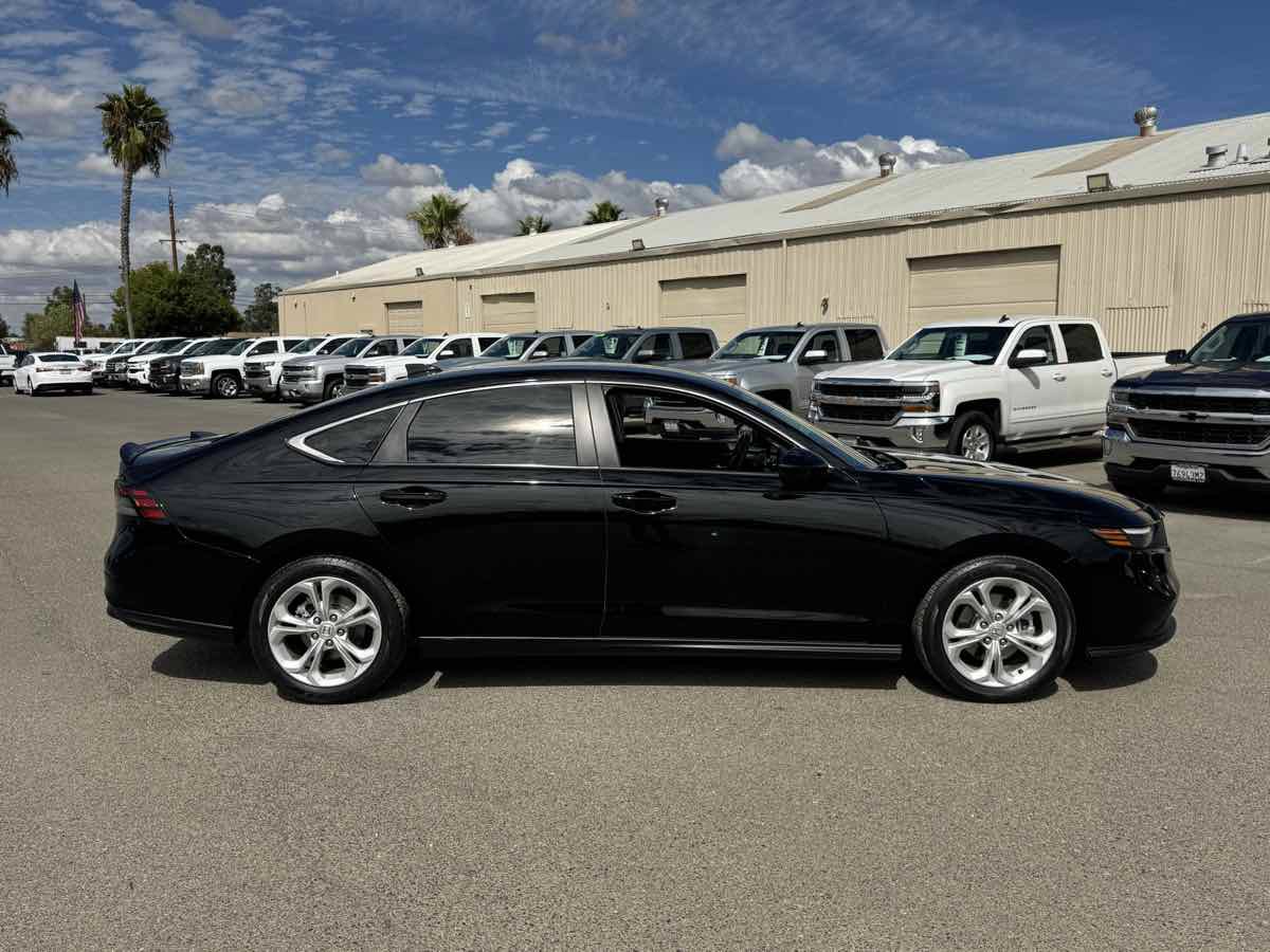 Used 2023 Honda Accord LX image 10