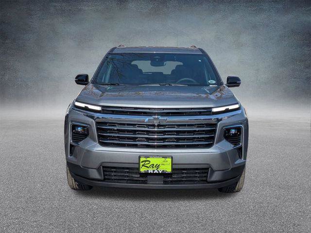 New 2026 Chevrolet Traverse LT w/ Sun and Wheel Package FWD image 9