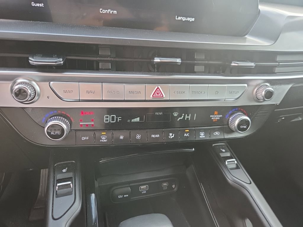 Used 2025 Kia Telluride S image 16