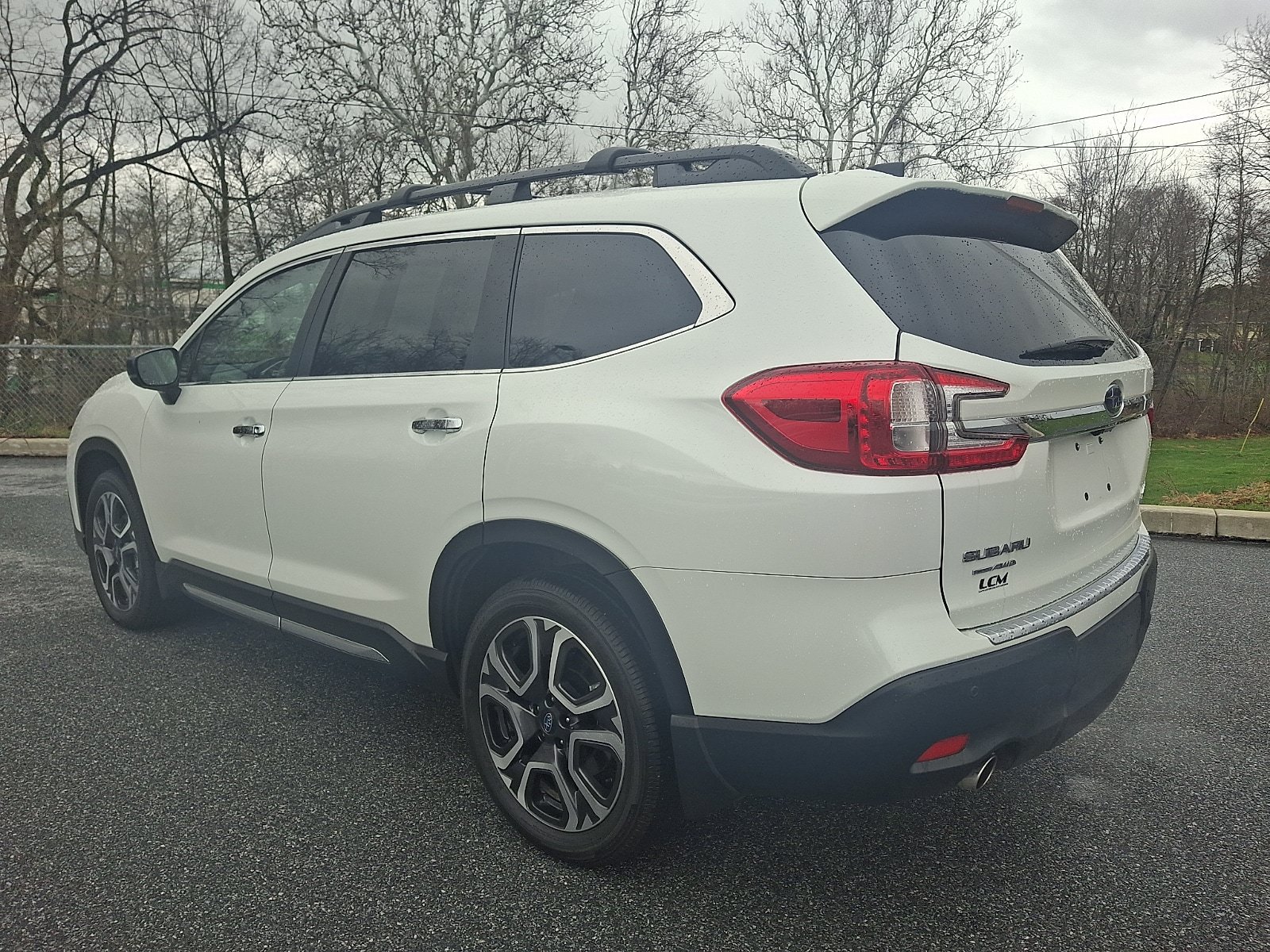 Used 2025 Subaru Ascent Touring AWD/4WD image 6