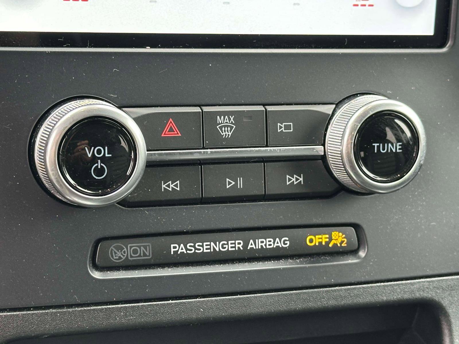 Certified 2022 Ford Edge SEL w/ Convenience Package image 28