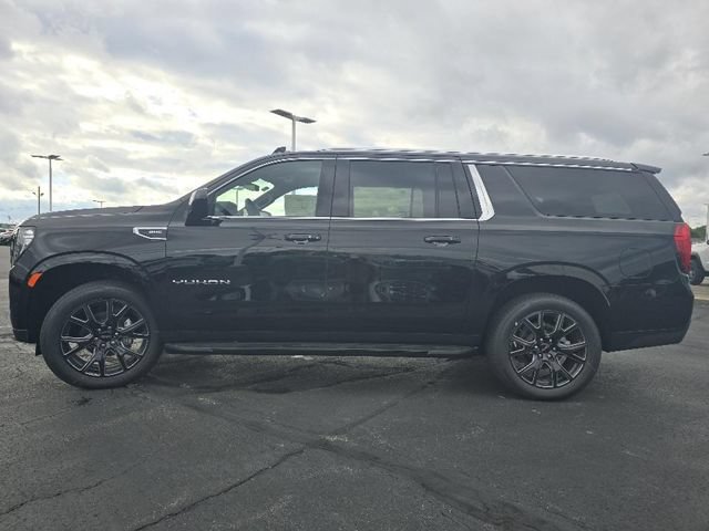 Used 2024 GMC Yukon XL SLE w/ Gmc Pro Safety Plus Package AWD/4WD image 15