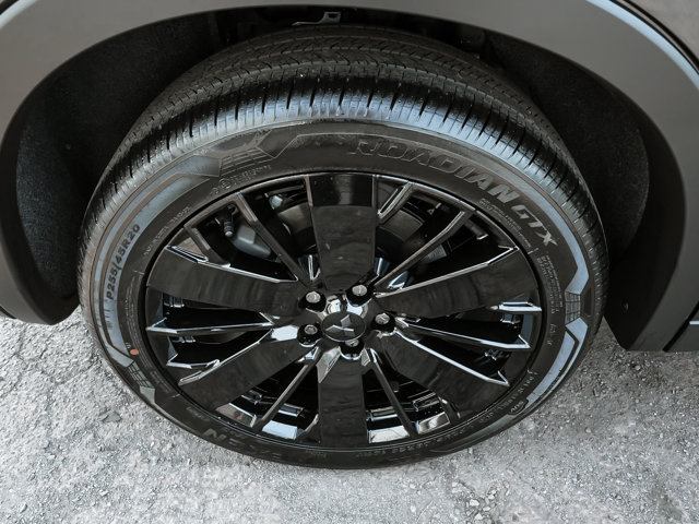 New 2026 Mitsubishi Outlander LE AWD/4WD image 8