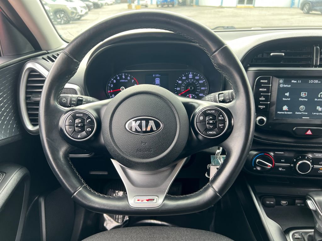 Used 2020 Kia Soul GT-Line FWD image 25