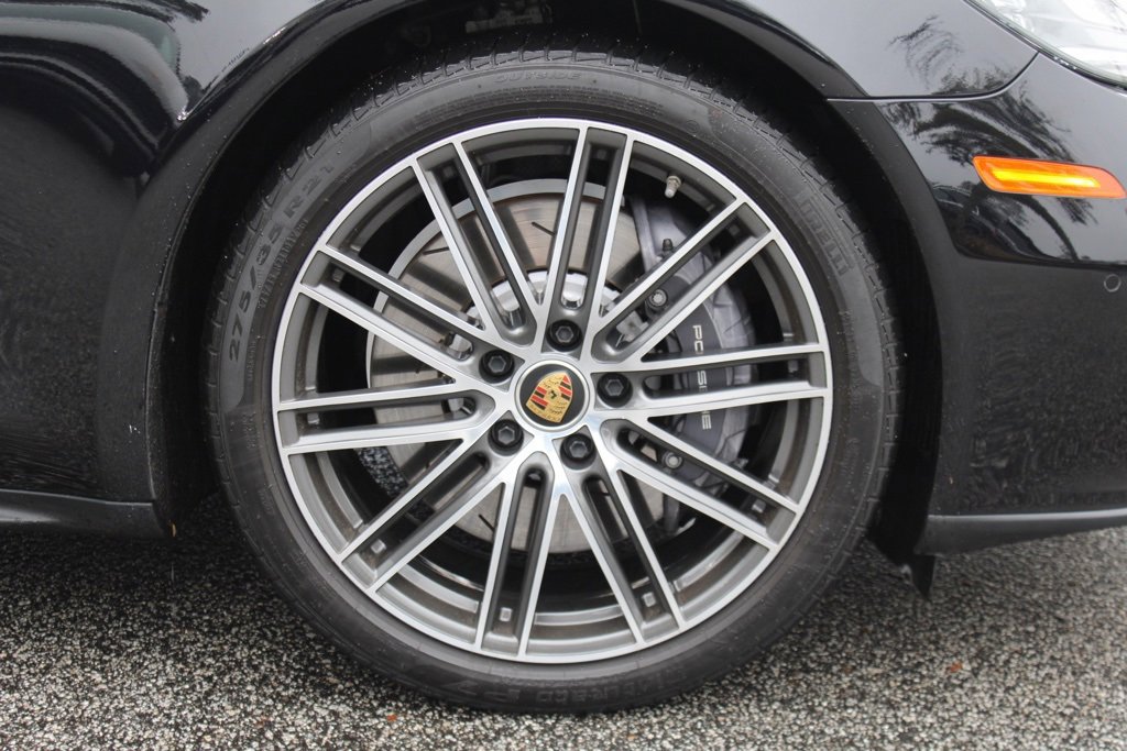 Used 2023 Porsche Panamera 4 image 16