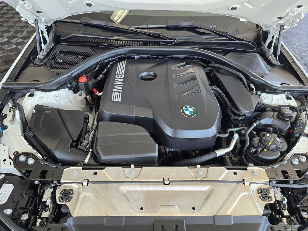 Used 2025 BMW 330i Sedan RWD image 11