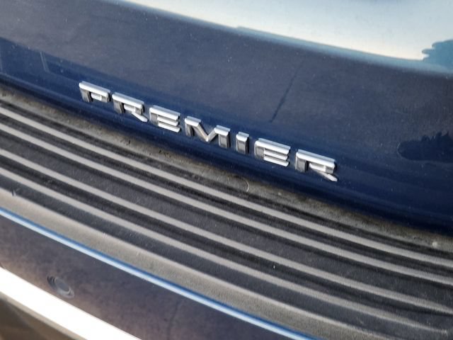 Used 2025 Chevrolet Tahoe Premier RWD image 11