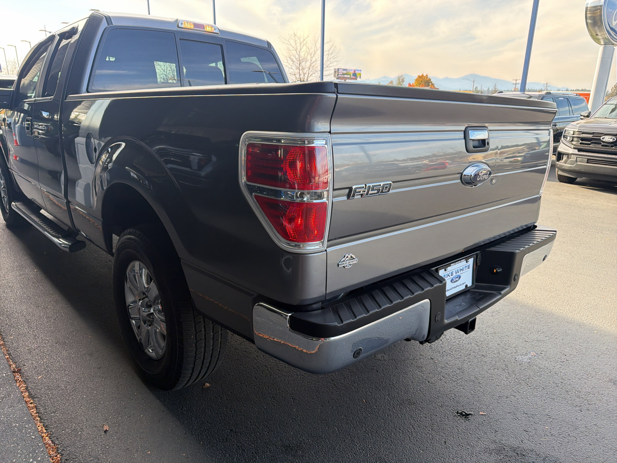 Used 2014 Ford F150 XLT w/ Equipment Group 302A Luxury AWD/4WD image 14