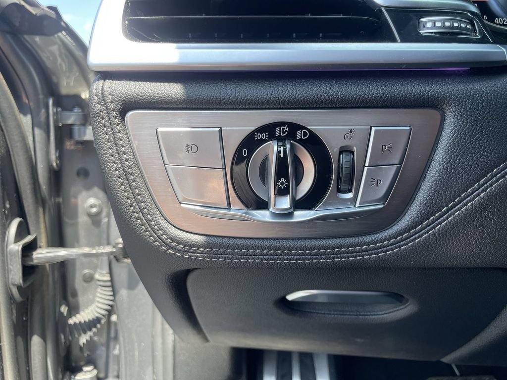 Used 2016 BMW 750i RWD image 19