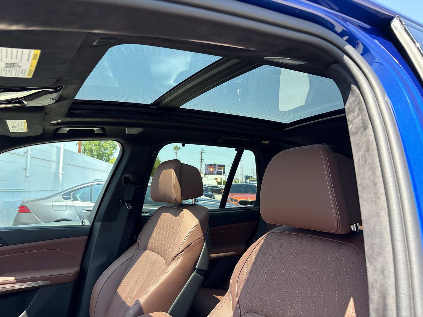 Used 2025 BMW X5 M60i image 18