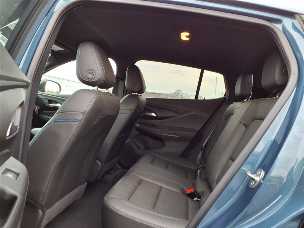 Used 2024 Buick Envista Sport Touring w/ Convenience I Package FWD image 24