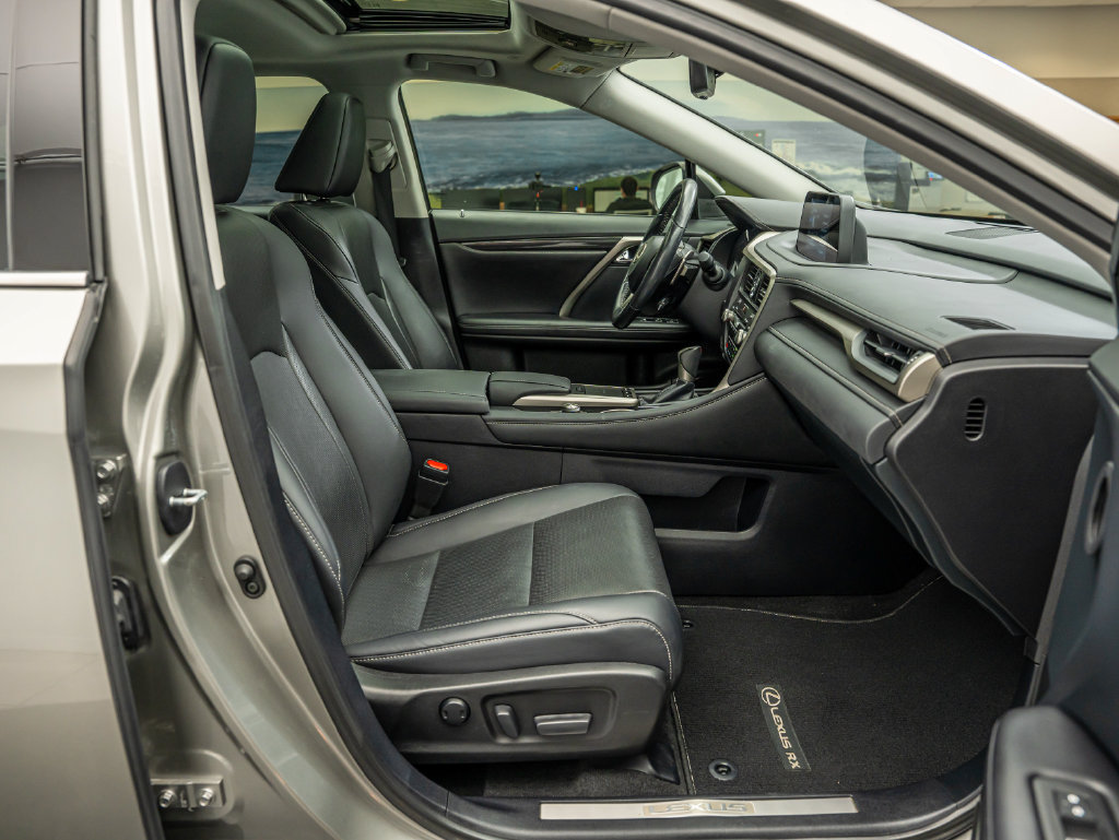Certified 2020 Lexus RX 350 FWD w/ Accessory Package image 36