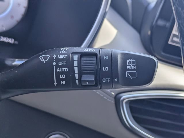 Used 2023 Hyundai Santa Fe Limited w/ Cargo Package image 29