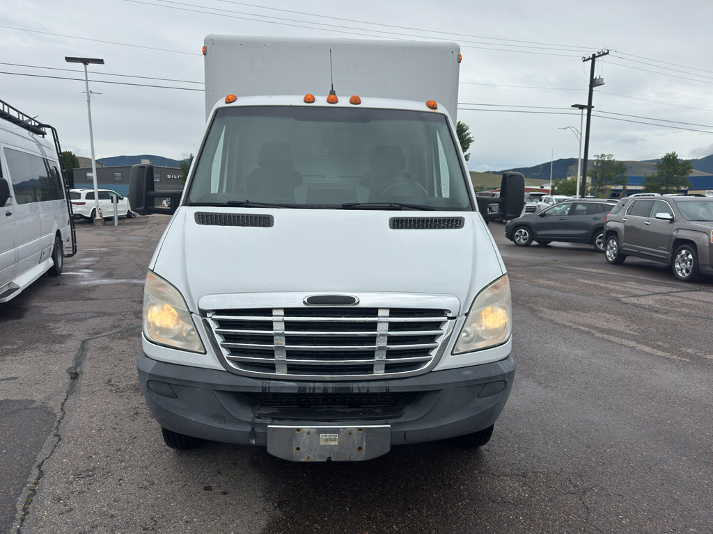 Used 2012 Freightliner Sprinter 3500 RWD image 2