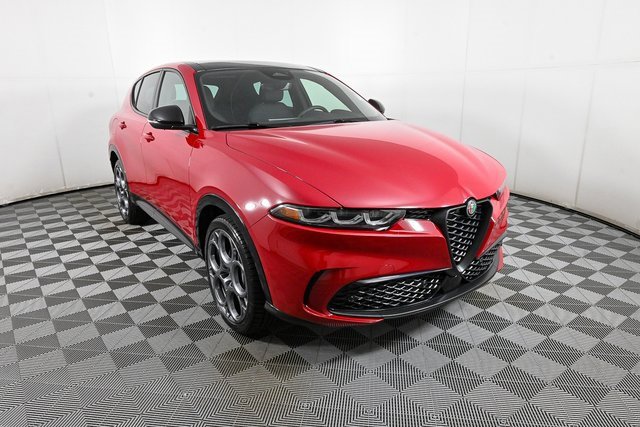 New 2025 Alfa Romeo Tonale w/ Premium Package image 26
