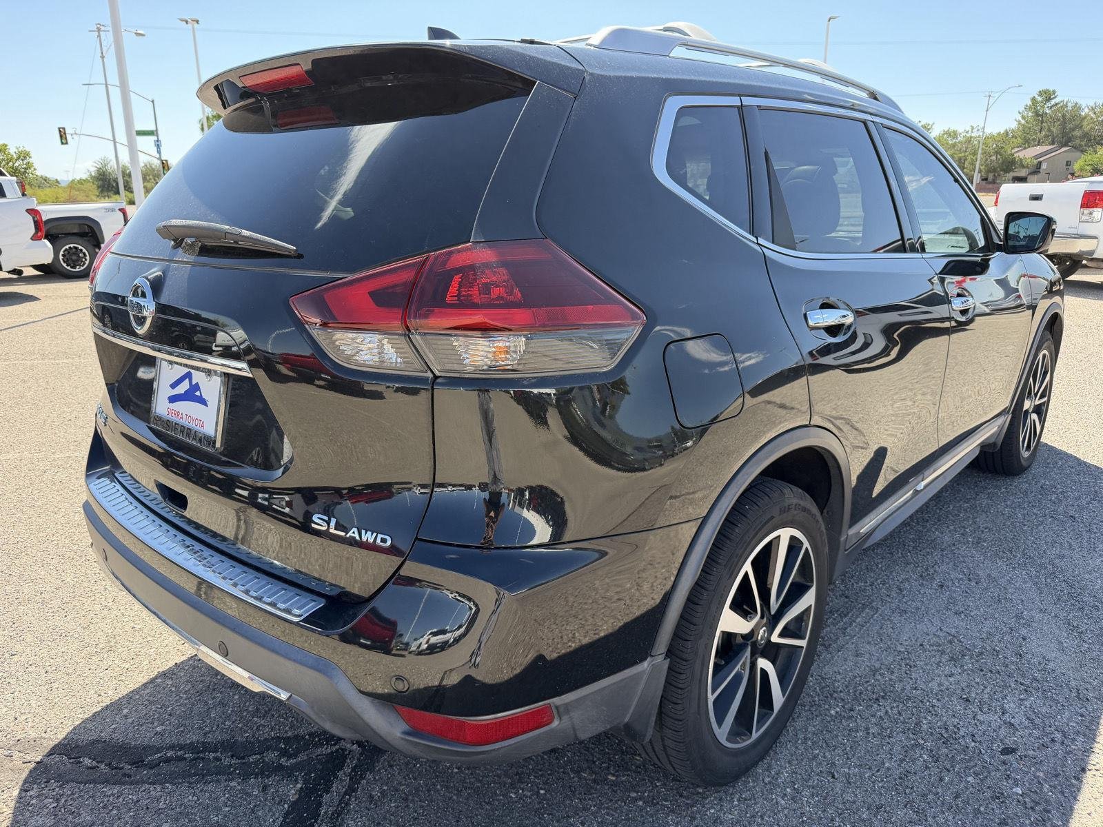 Used 2019 Nissan Rogue SL w/ Premium Package AWD/4WD image 6