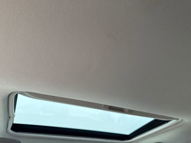 Used 2019 Toyota RAV4 XLE w/ Convenience Package image 17