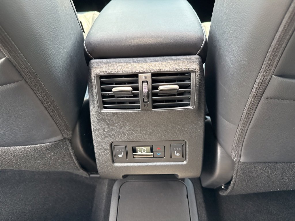 New 2025 Mitsubishi Outlander SEL image 21