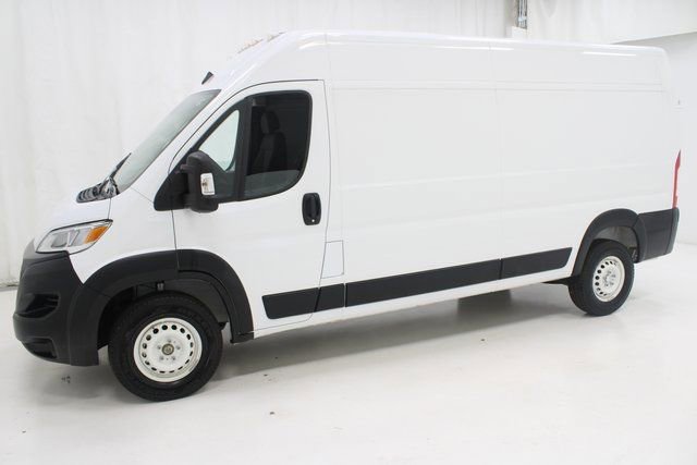 Used 2025 RAM ProMaster 2500 w/ Storage Group image 2
