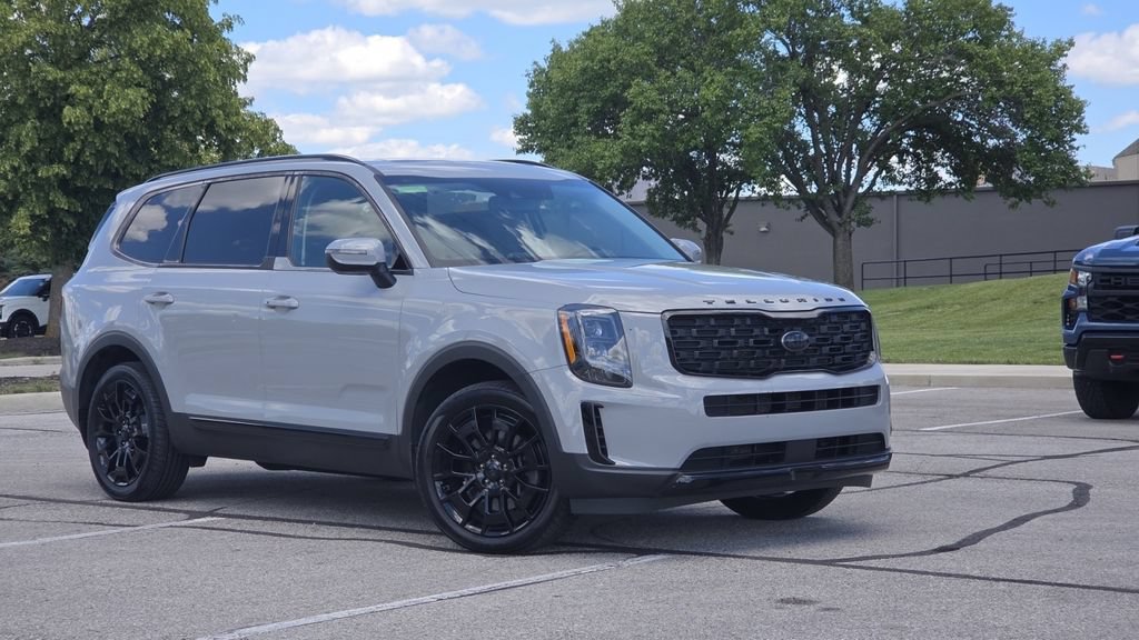Used 2021 Kia Telluride EX w/ EX Premium Package AWD/4WD image 2