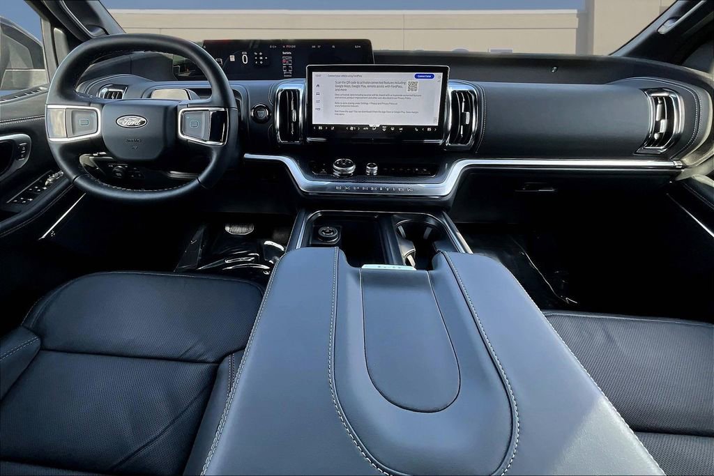 New 2026 Ford Expedition Platinum w/ Stealth Performance Package image 5