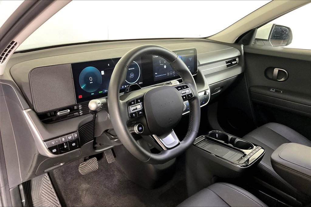 Used 2025 Hyundai Ioniq 5 SEL RWD image 14
