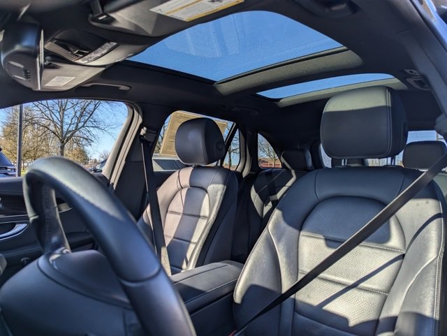 Used 2017 Mercedes-Benz GLC 300 4MATIC image 25