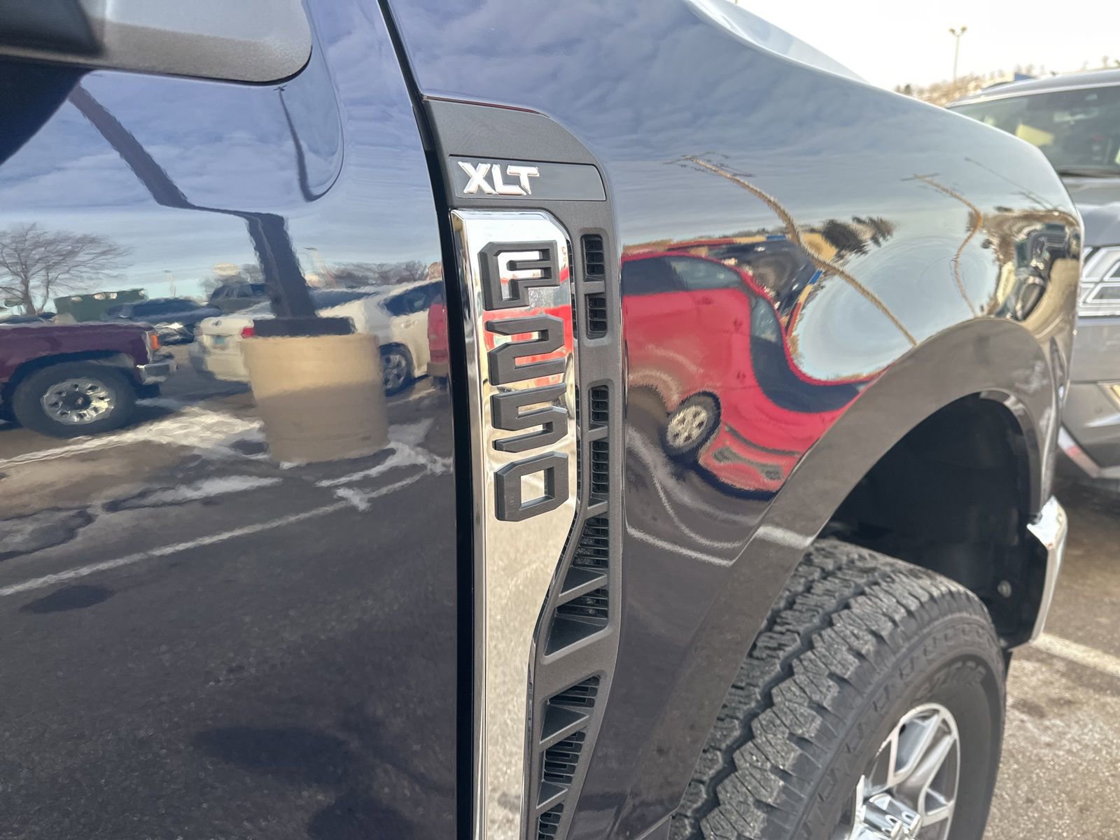 Used 2025 Ford F250 XLT w/ Snow Plow Prep Package AWD/4WD image 38