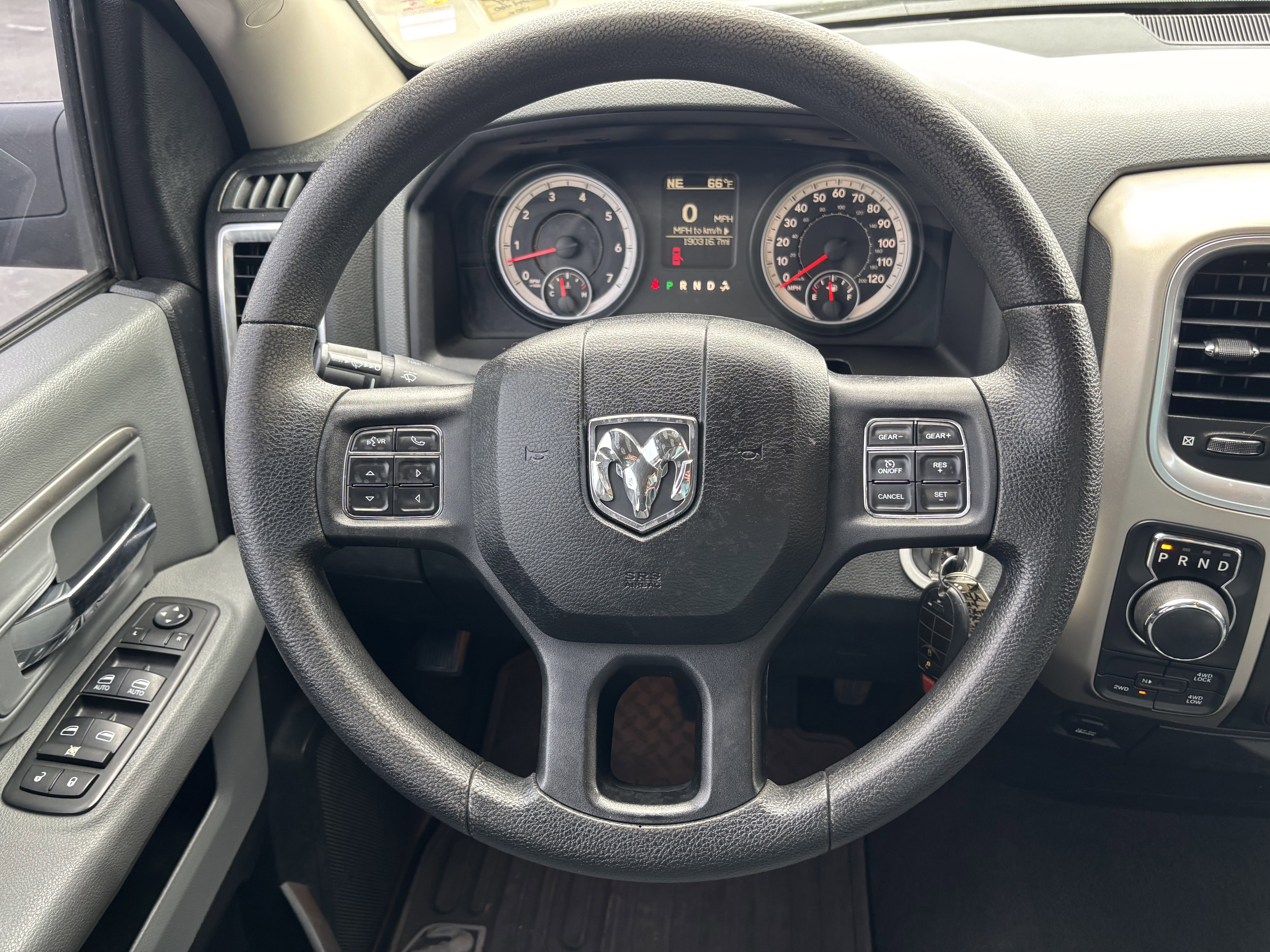 Used 2014 RAM 1500 Classic SLT AWD/4WD image 16
