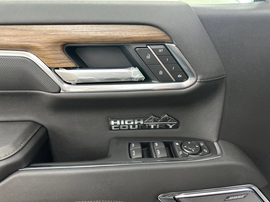 New 2026 Chevrolet Silverado 1500 High Country AWD/4WD image 36