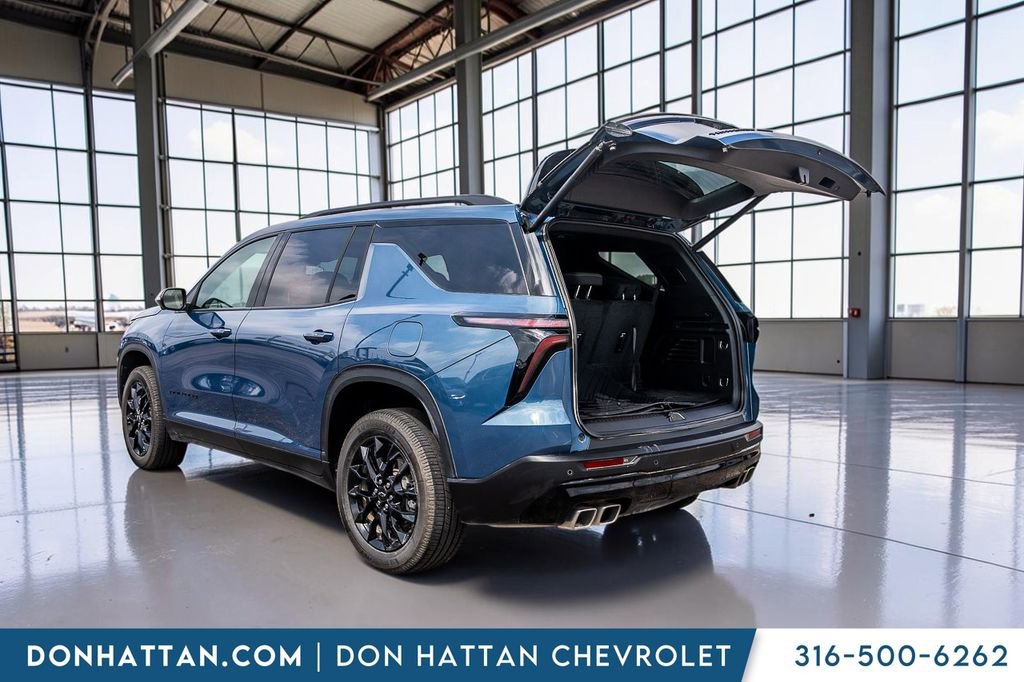 Used 2025 Chevrolet Traverse LT w/ Midnight/Sport Edition AWD/4WD image 34