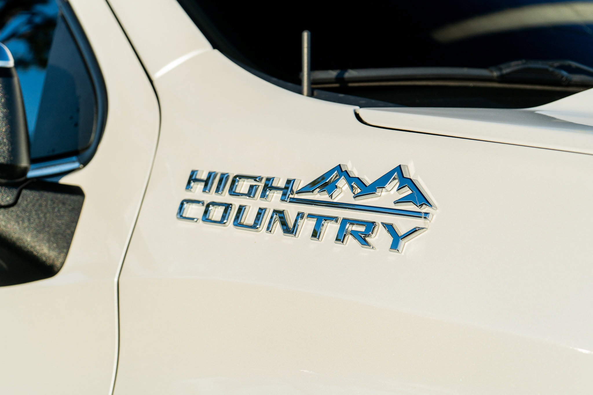 Used 2023 Chevrolet Silverado 1500 High Country w/ Technology Package image 12