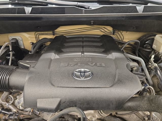 Used 2018 Toyota Tundra SR5 w/ SR5 Upgrade Package AWD/4WD image 37