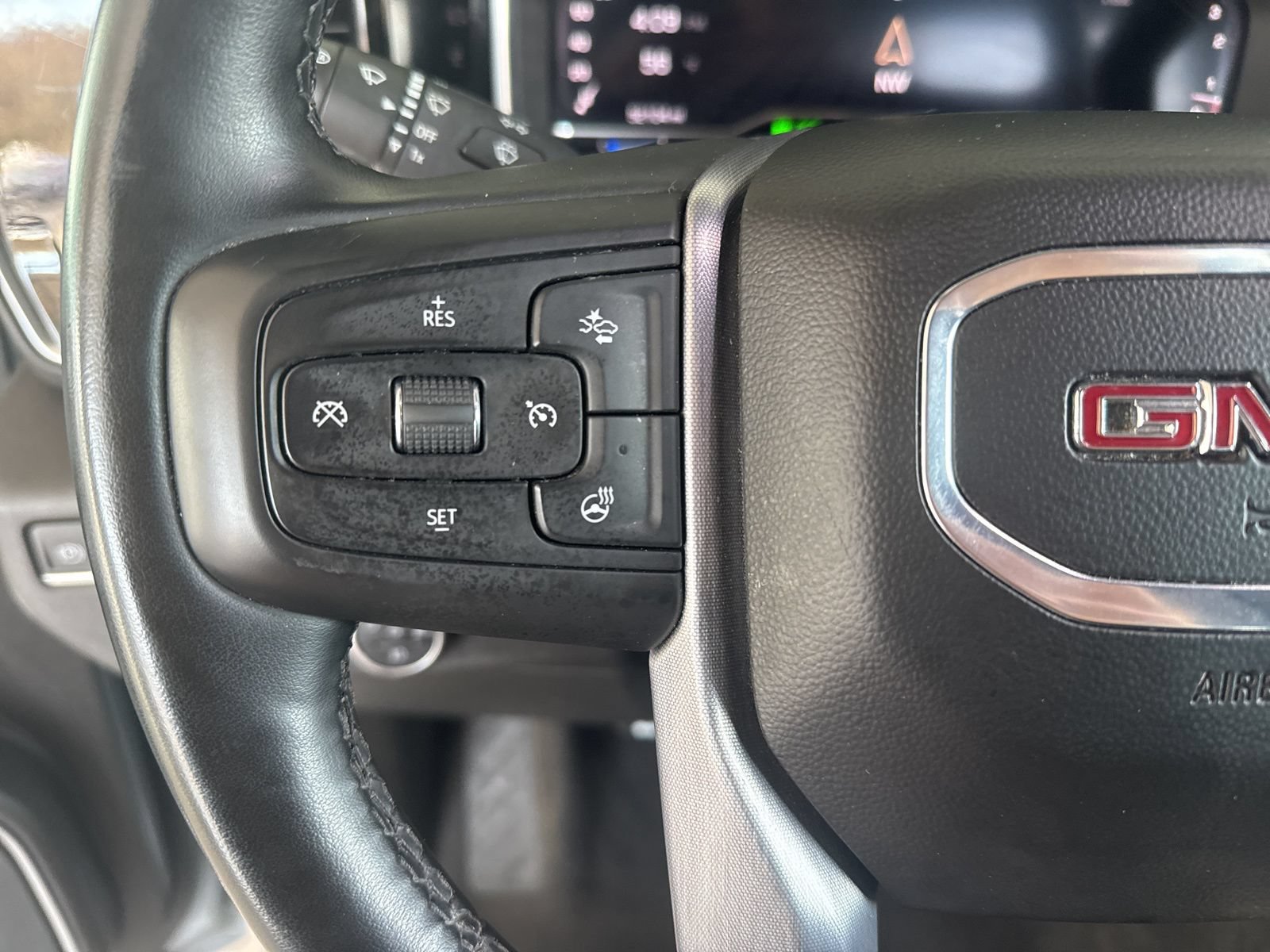 Used 2024 GMC Sierra 1500 SLT AWD/4WD image 27