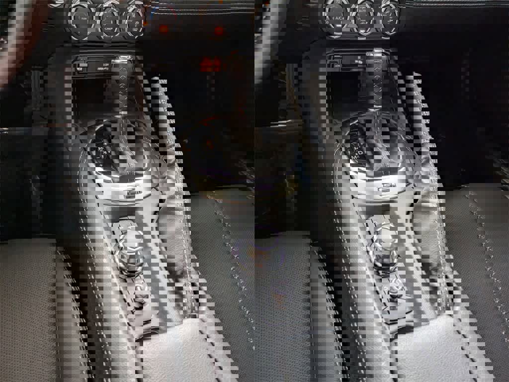 Used 2024 MAZDA MX-5 Miata RF Grand Touring w/ Weather Package image 18