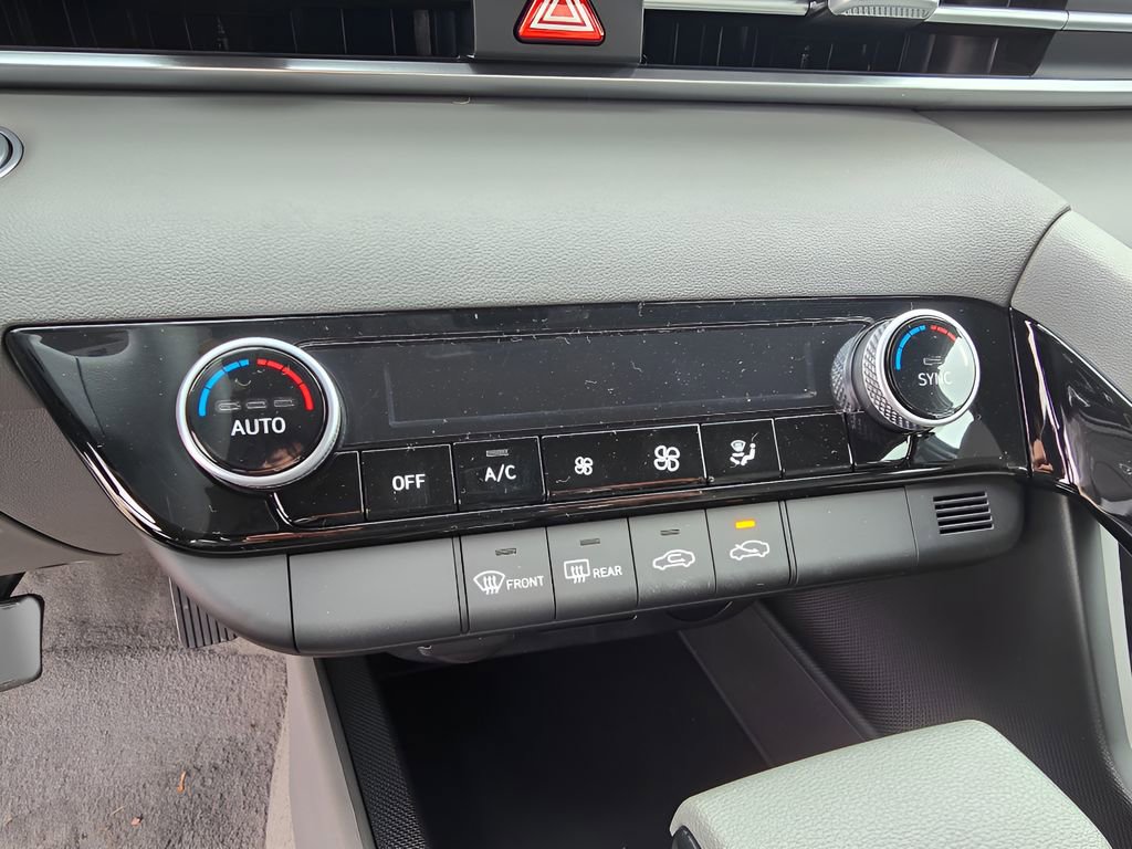 New 2026 Hyundai Elantra Blue image 21