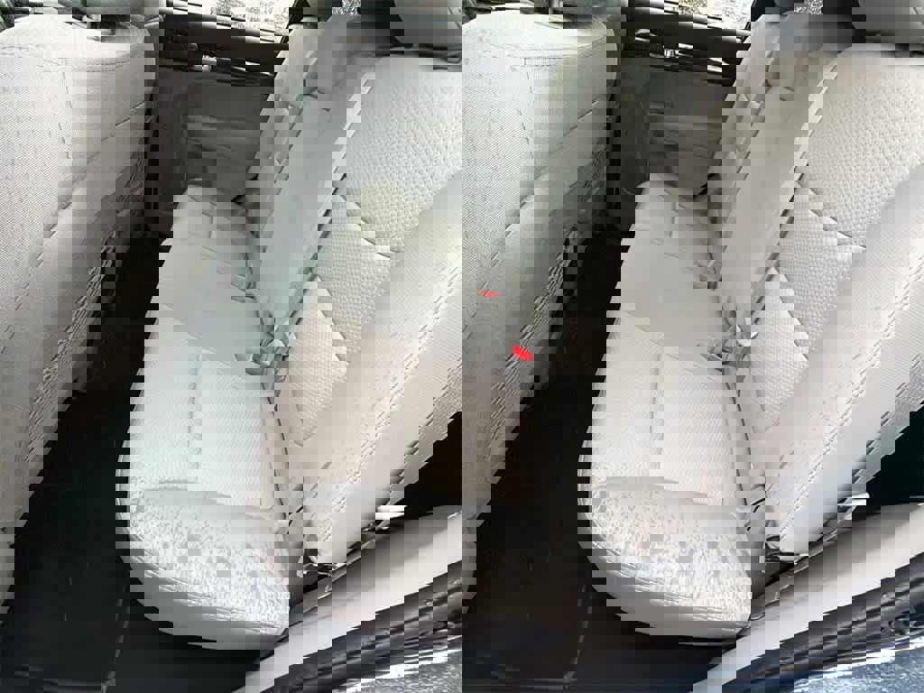 Used 2013 Kia Sorento LX w/ Value Pkg image 17