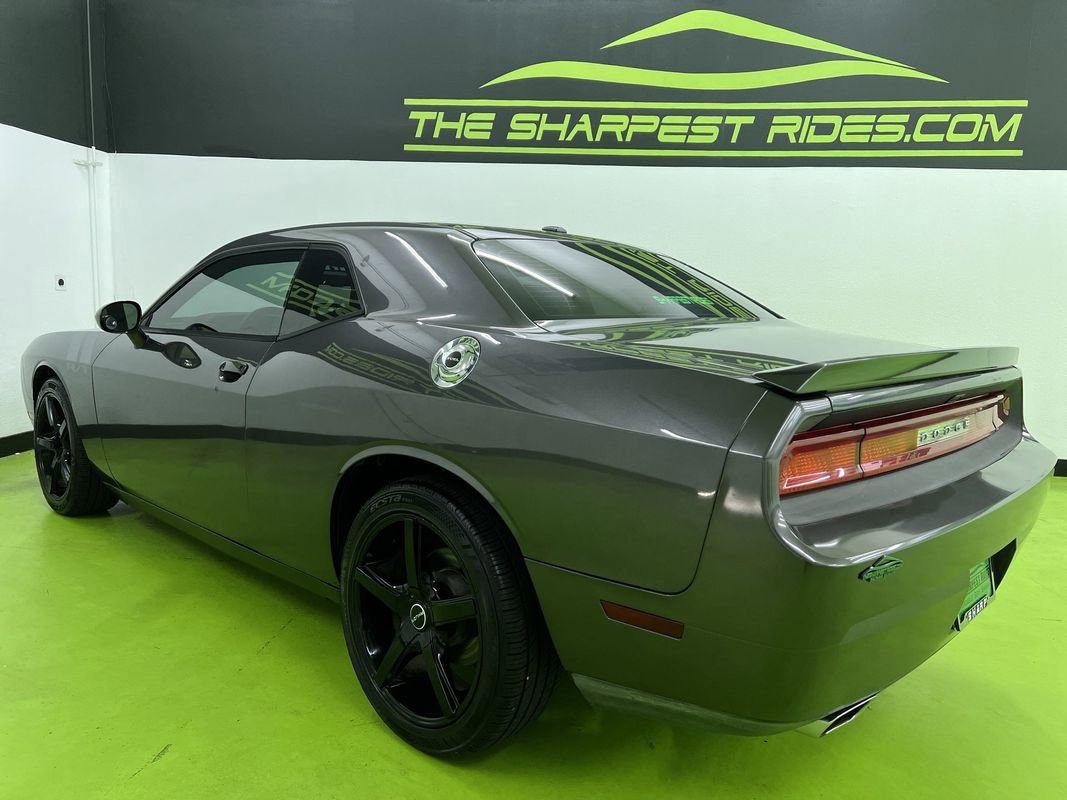 Used 2014 Dodge Challenger R/T w/ Electronics Convenience Group RWD image 7