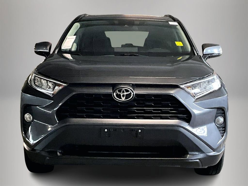 Used 2020 Toyota RAV4 XLE w/ Convenience Package image 3