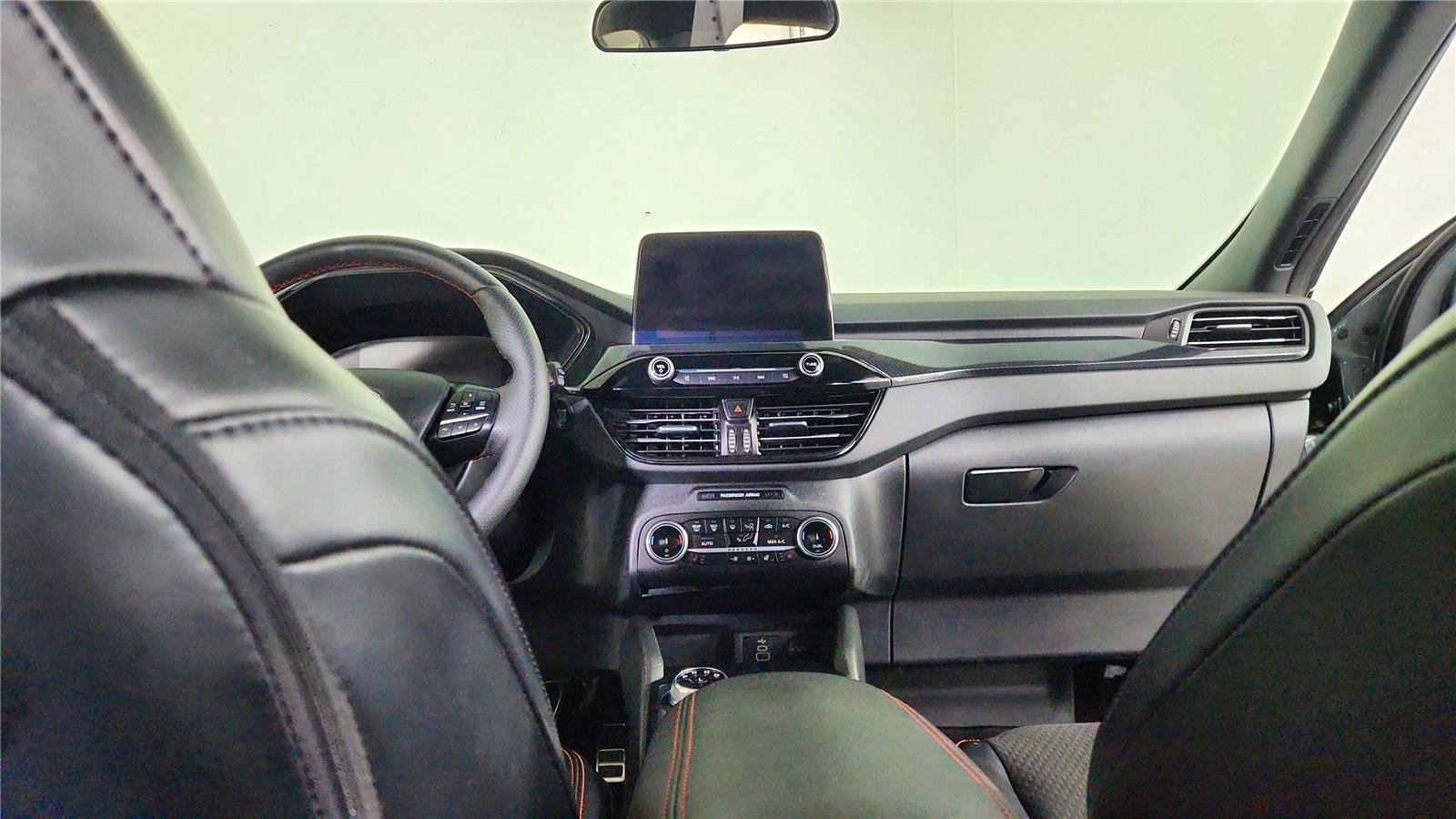 Used 2024 Ford Escape ST-Line image 30