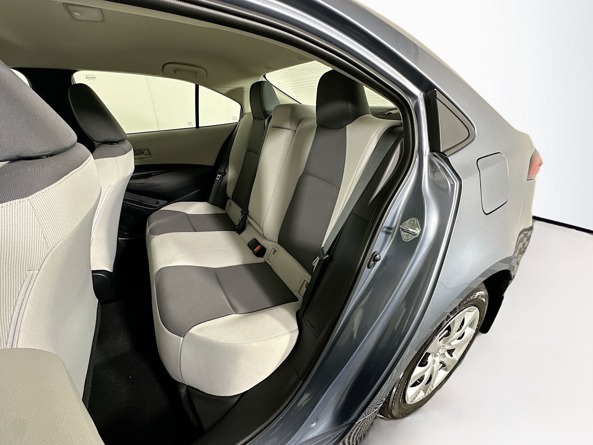 Used 2024 Toyota Corolla LE image 25