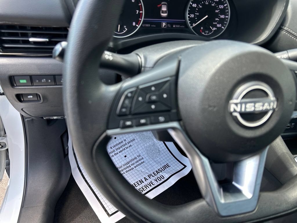 Used 2024 Nissan Sentra SV FWD image 25