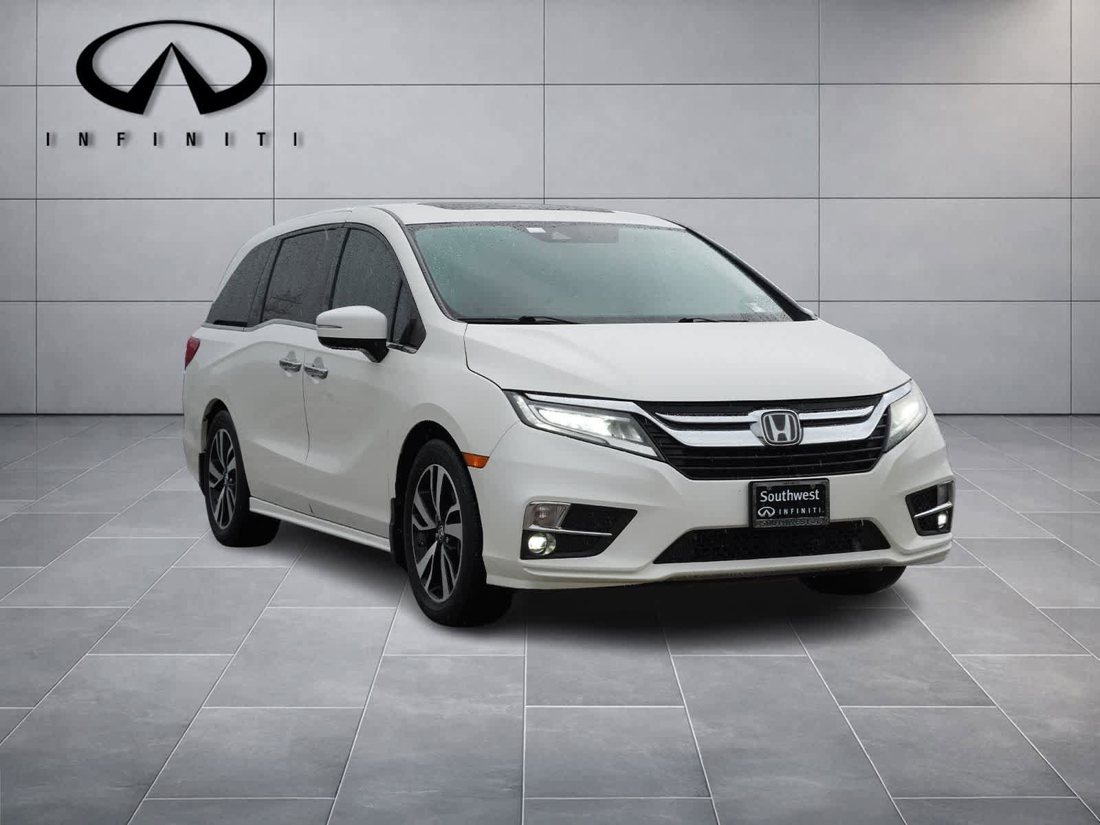 Used 2018 Honda Odyssey Elite image 3