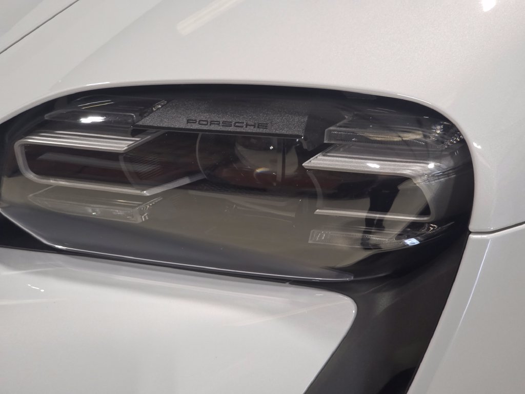 Certified 2024 Porsche Taycan RWD image 9